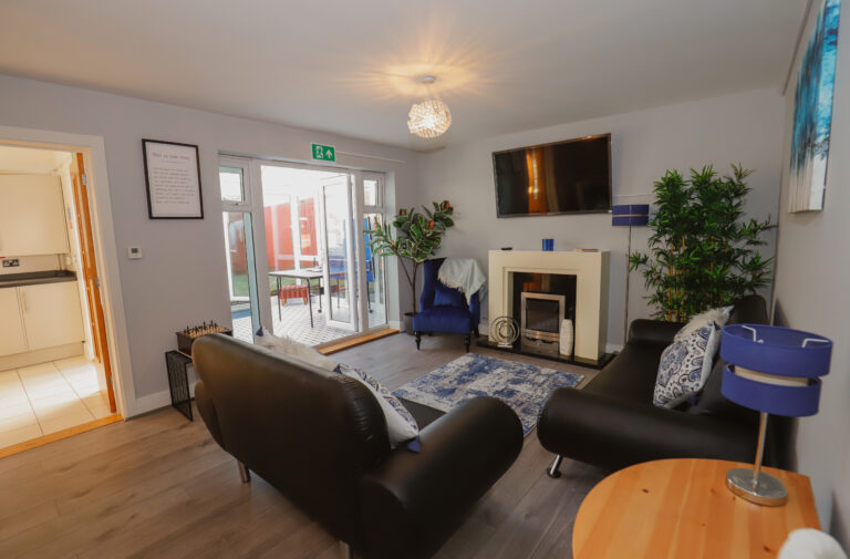 Entrace to Living Room